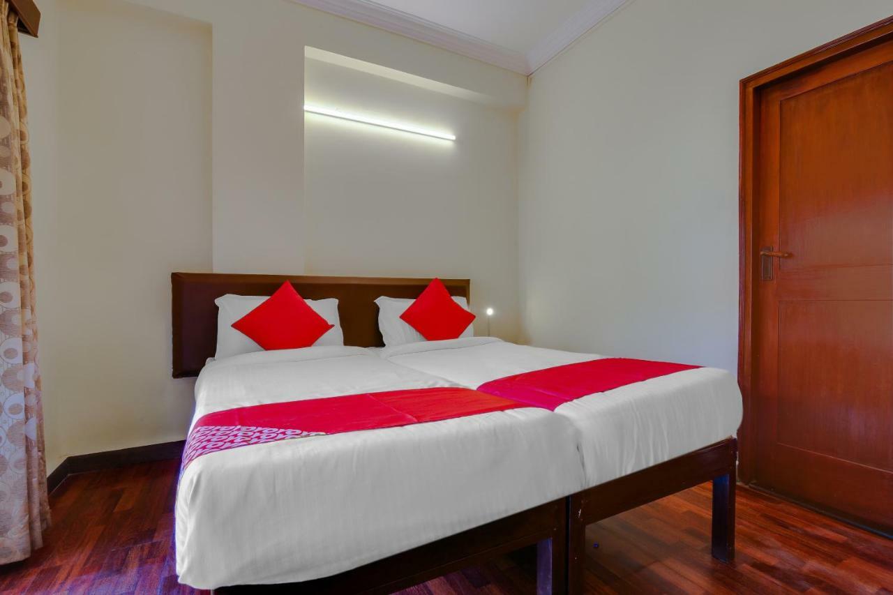 Collection O 45765 Xavier Beach Resort 坎多林 外观 照片