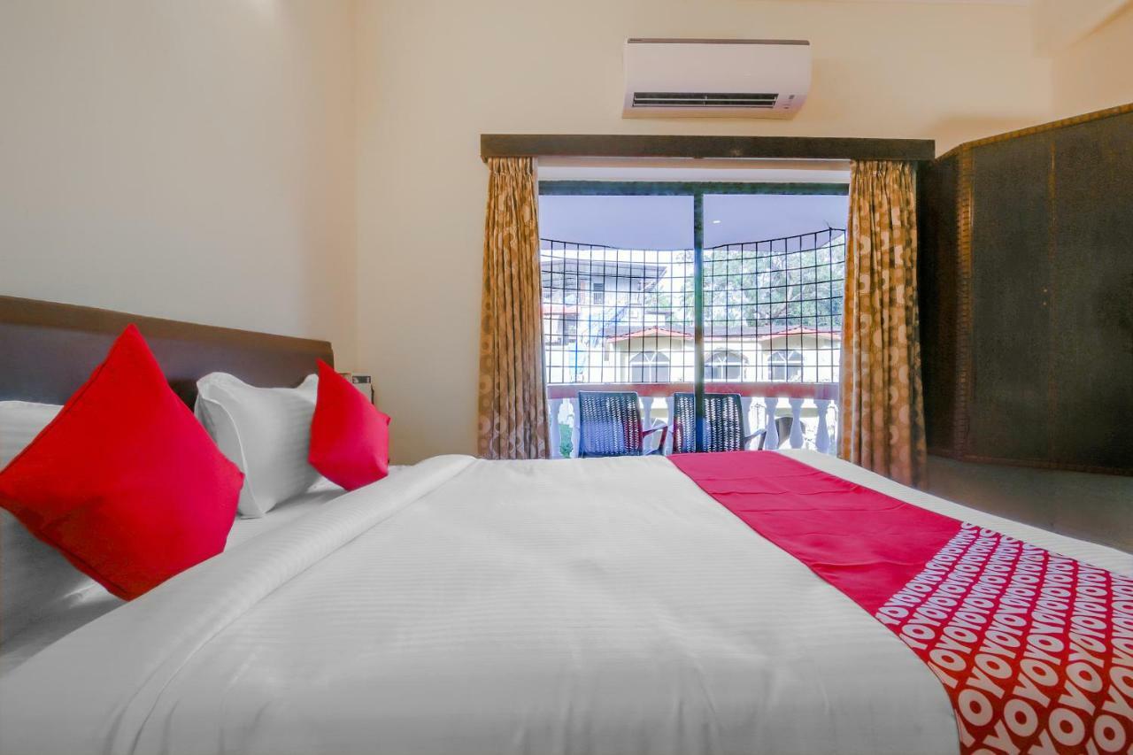 Collection O 45765 Xavier Beach Resort 坎多林 外观 照片